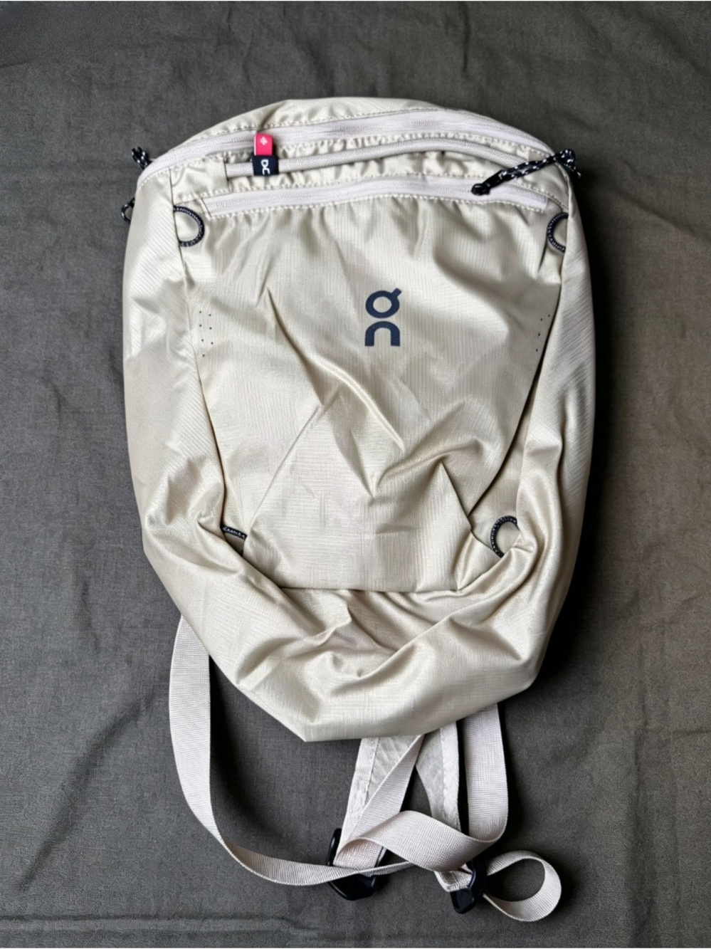 On Running Lightweight Cream Crossbody Sling Bag 6L